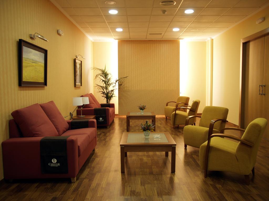 Hotel Isur Llerena İç mekan fotoğraf